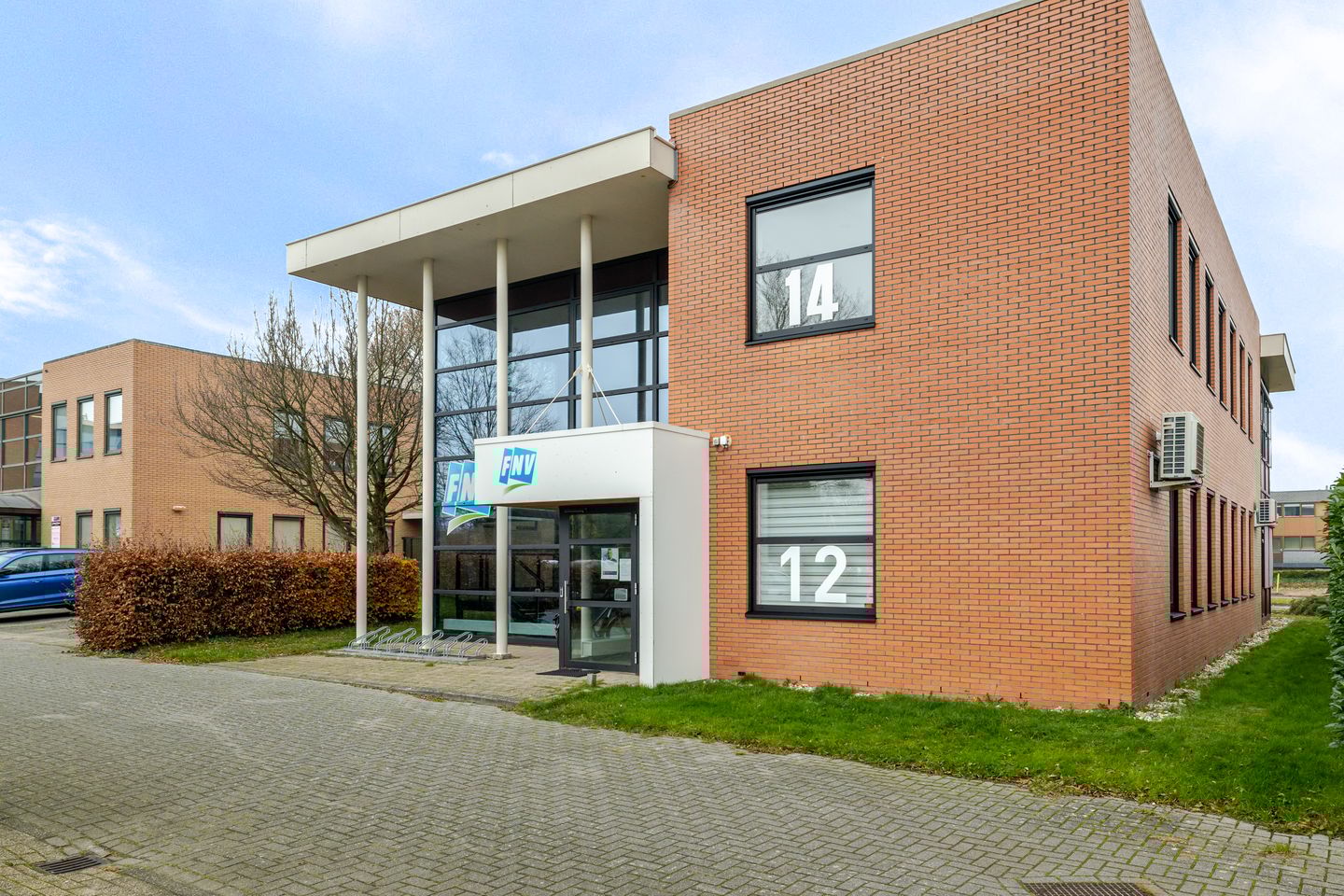 Bekijk foto 3 van De Bukakkers 12