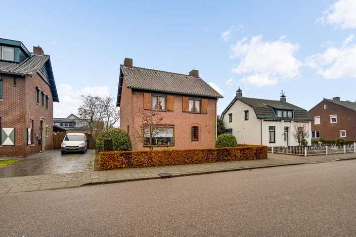 Photo 3 of Bredeweg 26