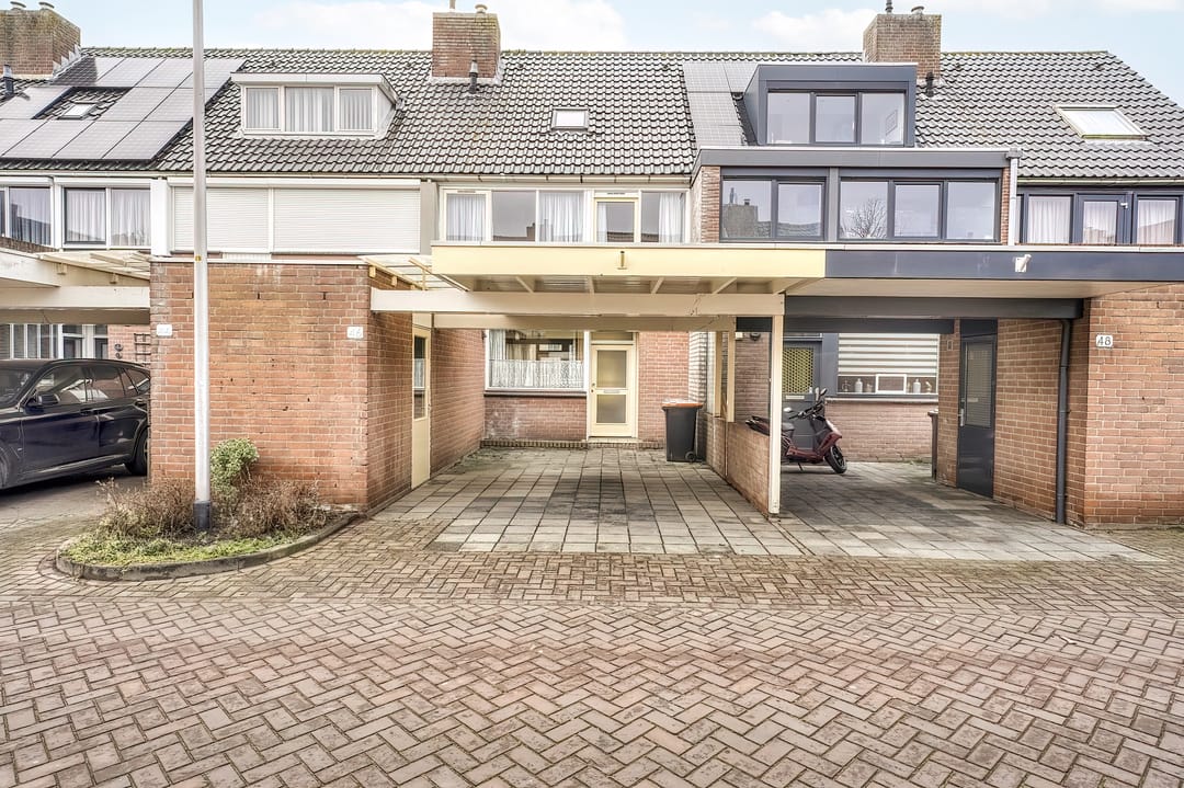 Foto 1 van Saturnus 46