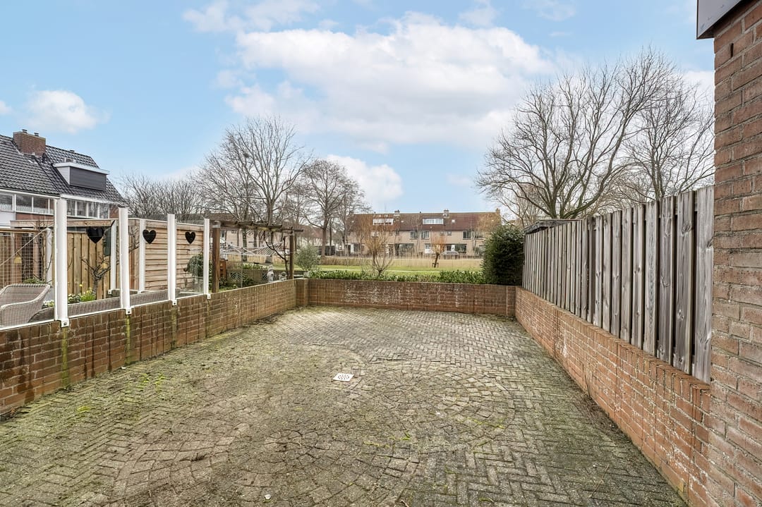 Foto 2 van Saturnus 46