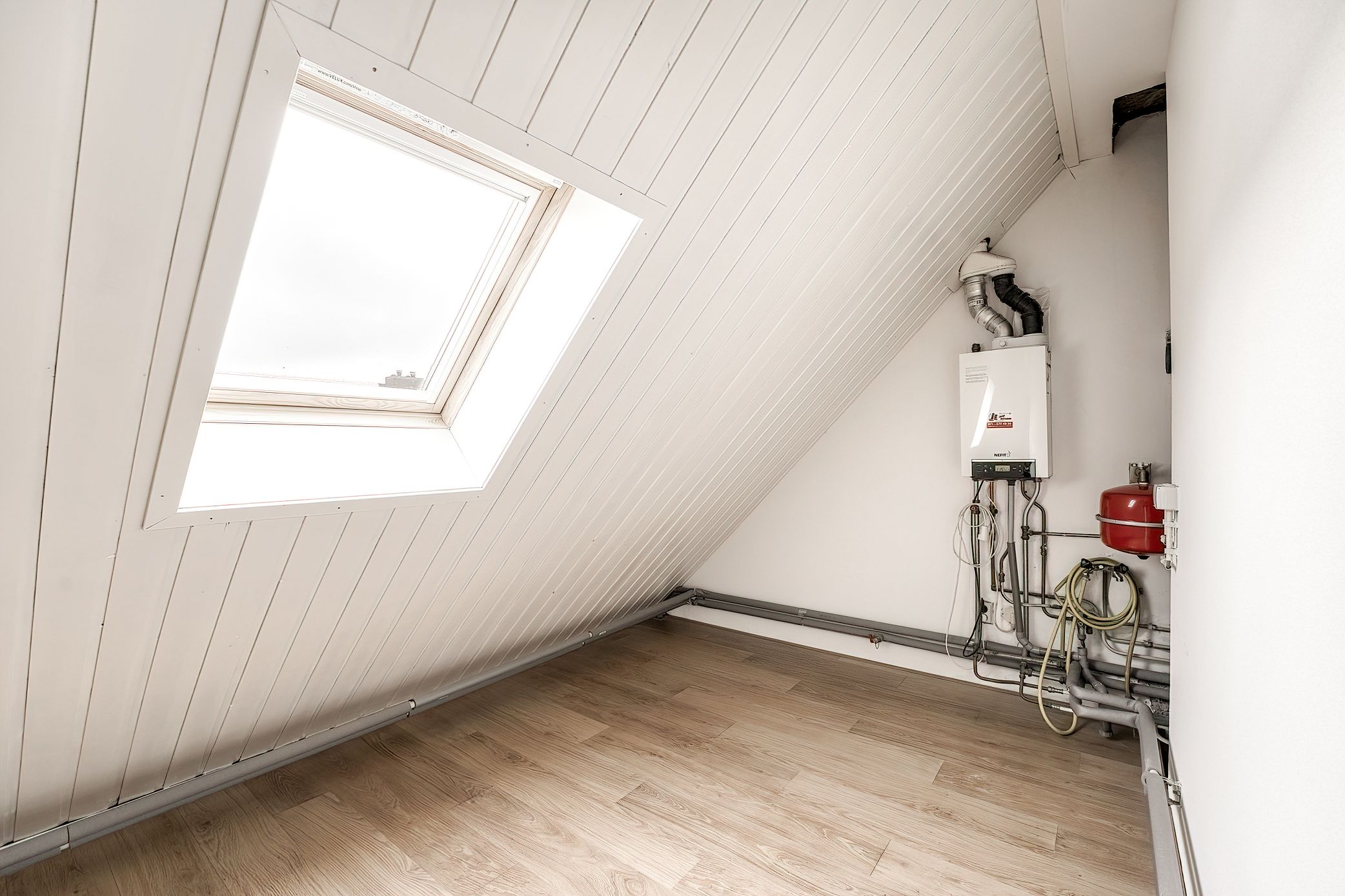 Foto 30 van Saturnus 46