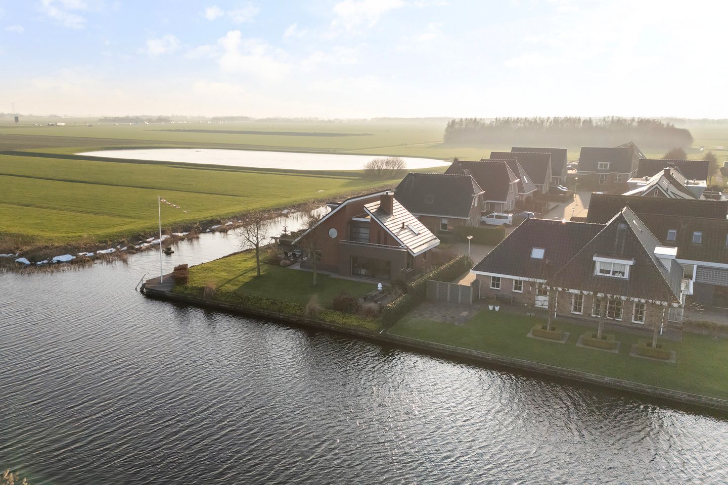 Foto 80 van Trijegea 71