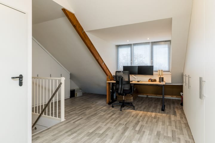 Photo 39 of Ringovenstraat 20