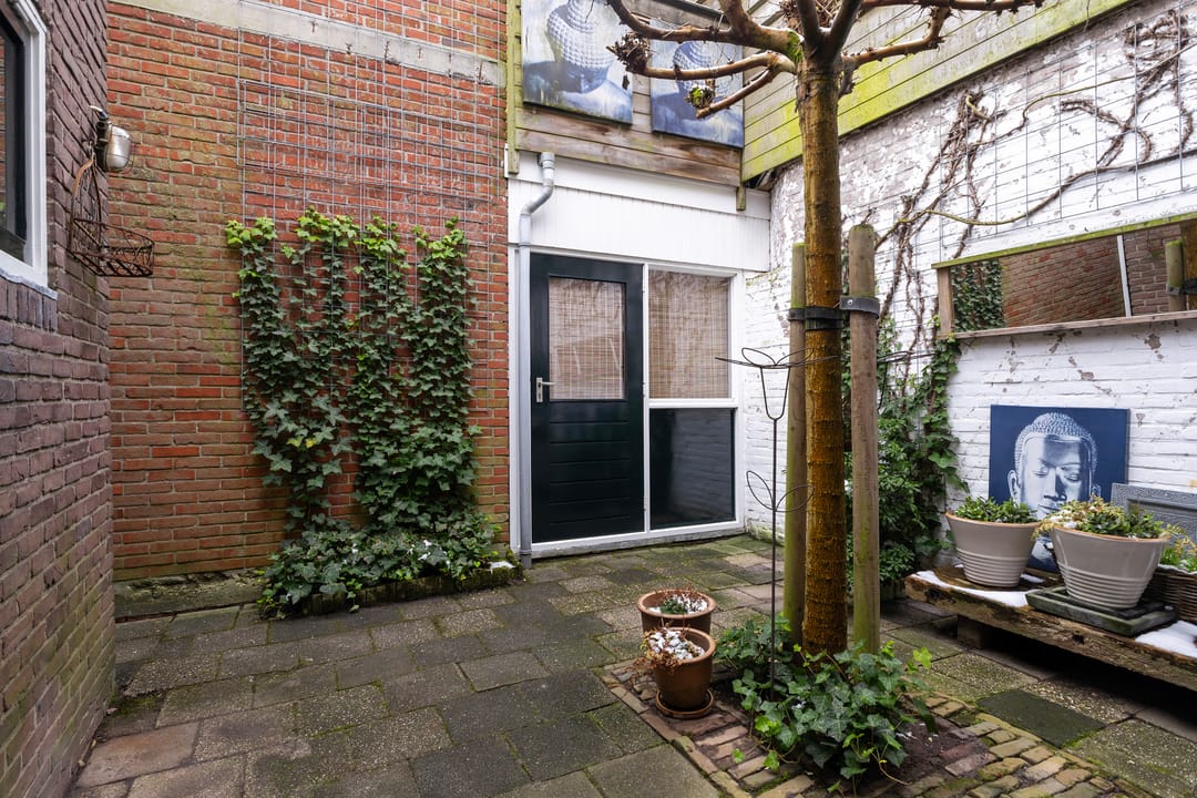 Foto 16 van de Ruyterweg 10