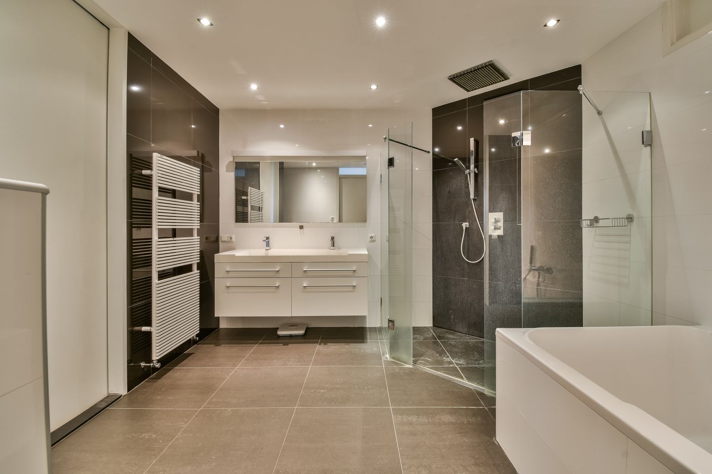 Foto 10 van Afroditekade 182-B