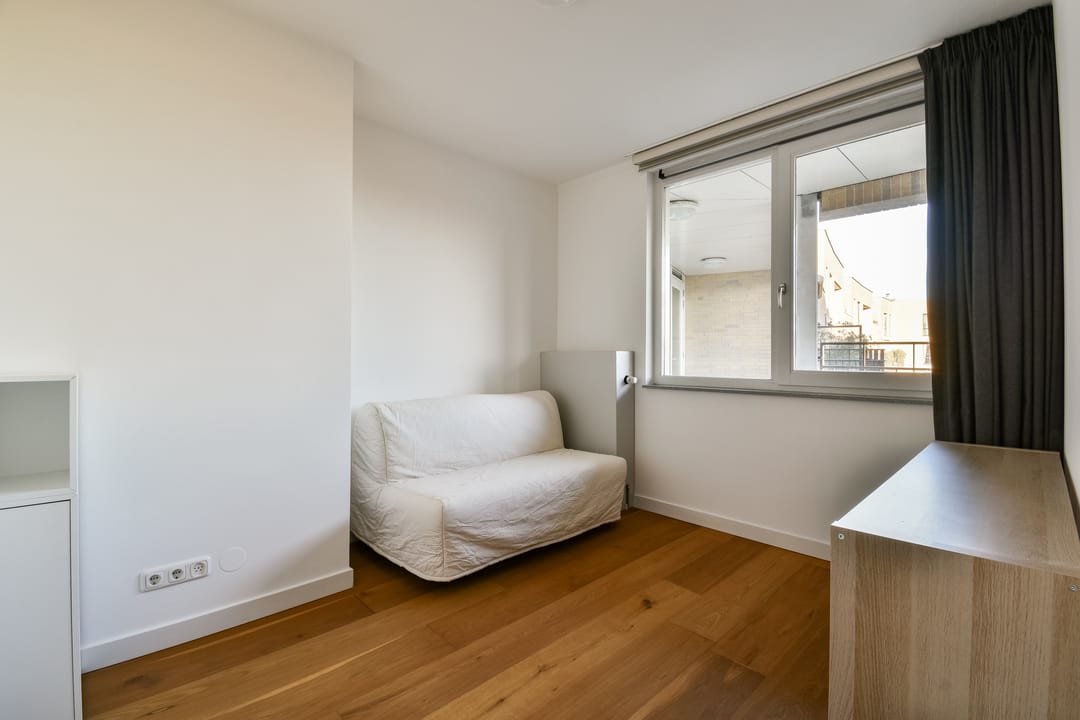 Foto 13 van Afroditekade 182-B