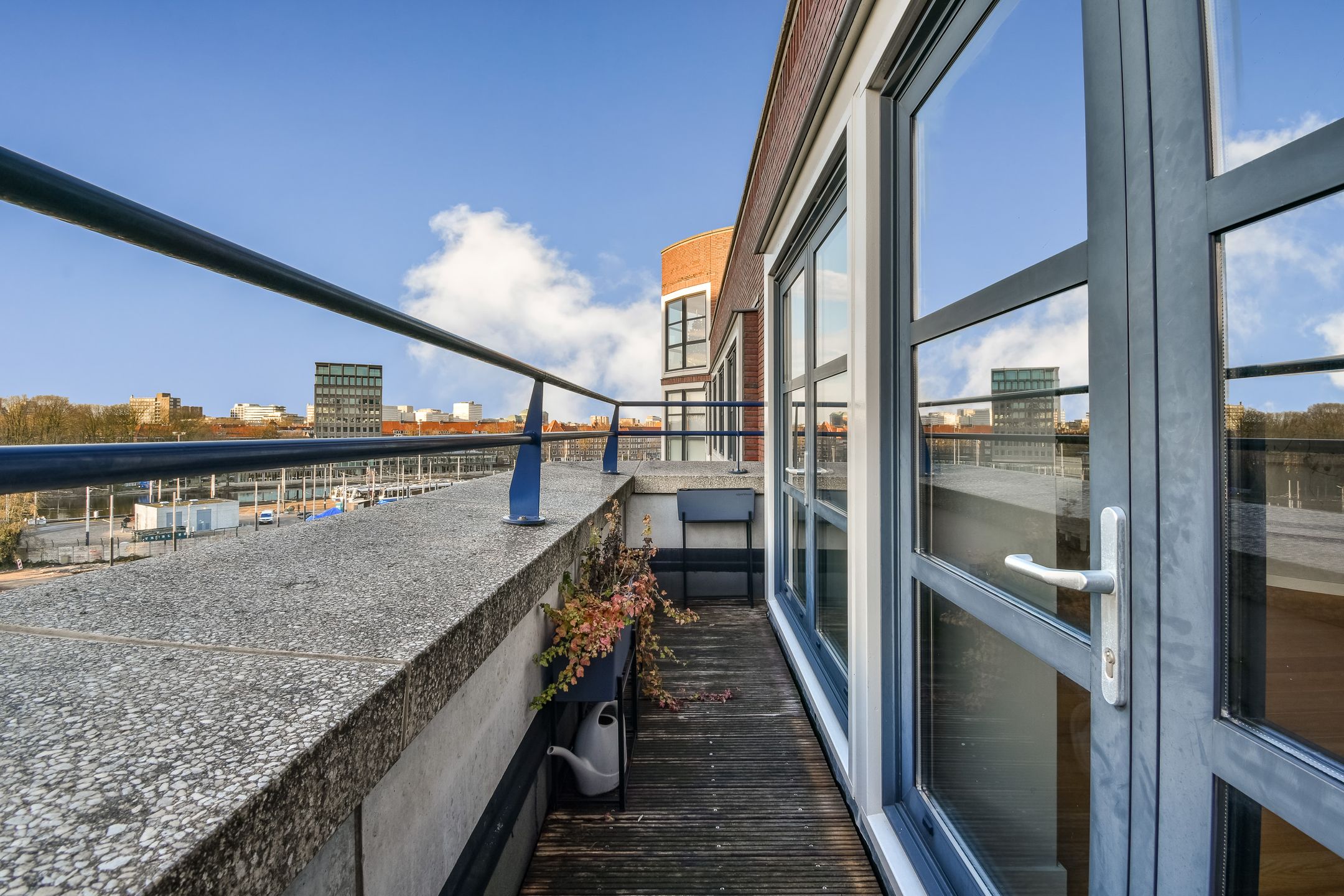 Foto 18 van Afroditekade 182-B