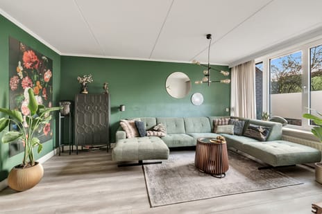 Laurier 11 secondary image