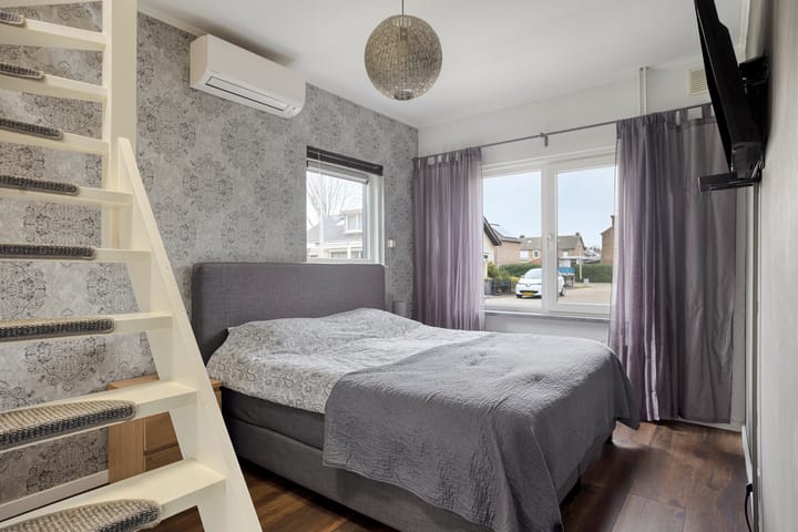 Photo 14 of Pieter Corneliszoon Hooftlaan 20