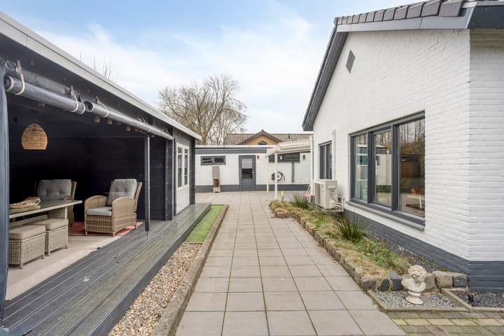 Photo 30 of Pieter Corneliszoon Hooftlaan 20