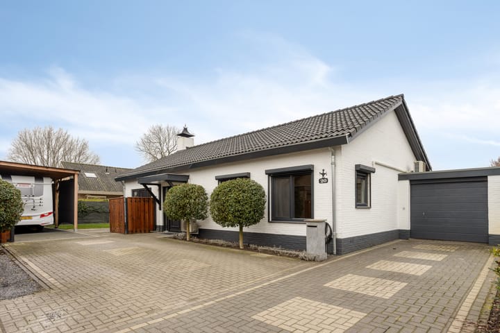 Photo 35 of Pieter Corneliszoon Hooftlaan 20