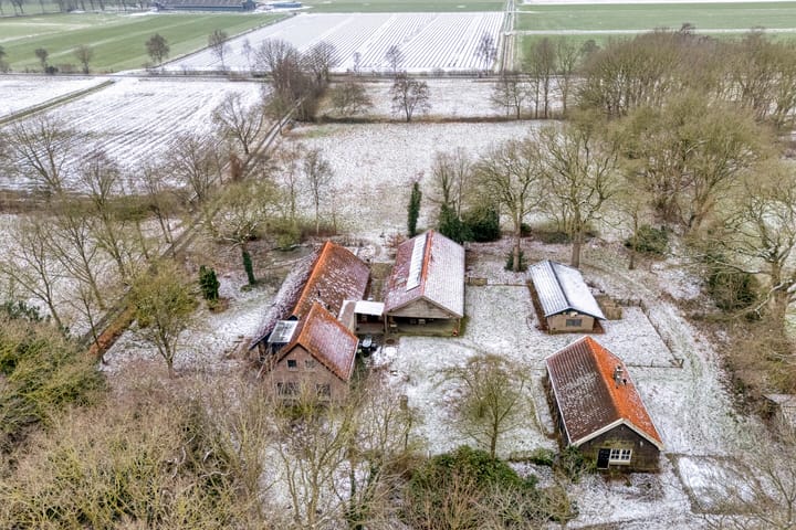 Photo 4 of Jan van der Veenweg 5