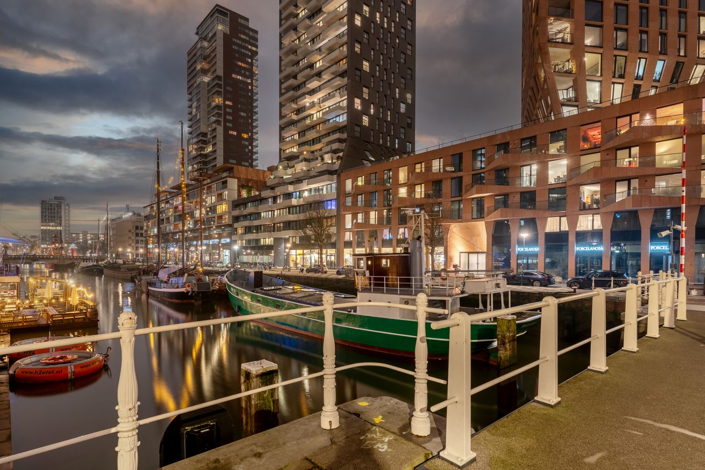 Photo 4 of Wijnhaven 65-B18