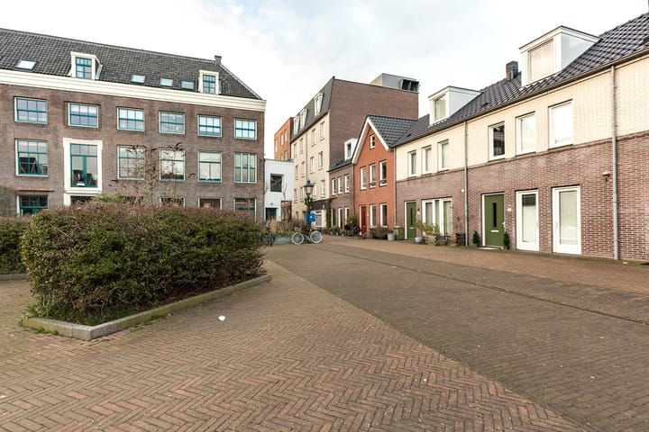 Photo 29 of V.O.C.-plein 10