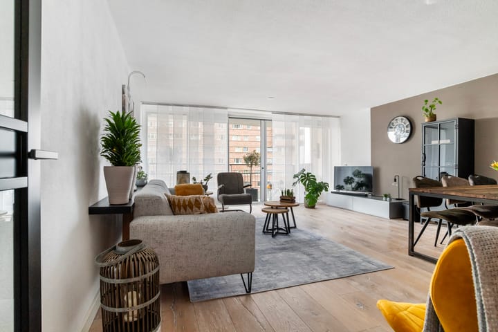 Photo 4 of Puck van Heelstraat 78