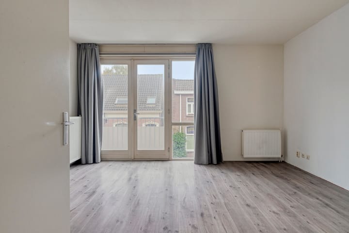 Foto 7 van Koestraat 67-07