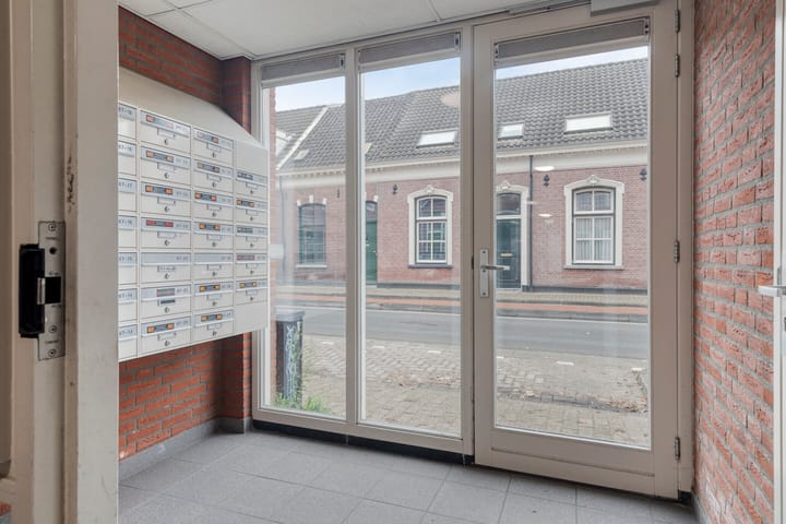 Foto 19 van Koestraat 67-07