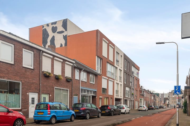 Foto 25 van Koestraat 67-07