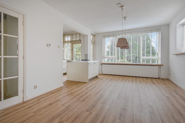 Foto 10 van Balsemienlaan 242