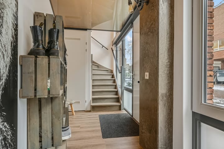 Photo 6 of J.G. Sandbrinkstraat 18