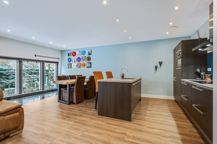 Photo 9 of J.G. Sandbrinkstraat 18