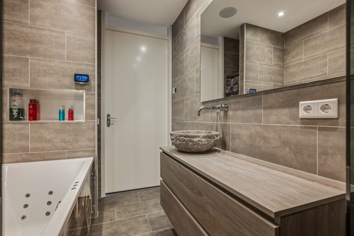 Photo 22 of J.G. Sandbrinkstraat 18