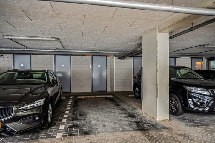 Photo 28 of J.G. Sandbrinkstraat 18