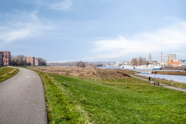 Photo 2 of Veerpolderstraat 154