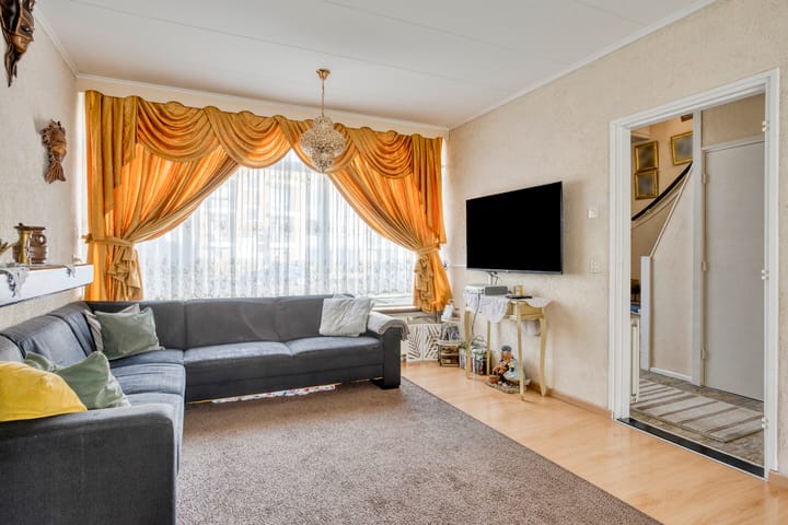 Photo 10 of Veerpolderstraat 154