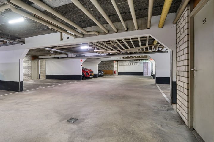 Photo 25 of Ceresstraat 154