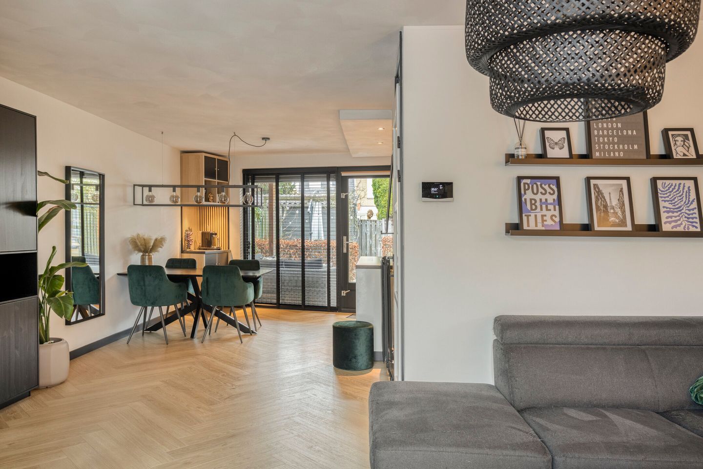 Foto 14 van Albert Camuslaan 4