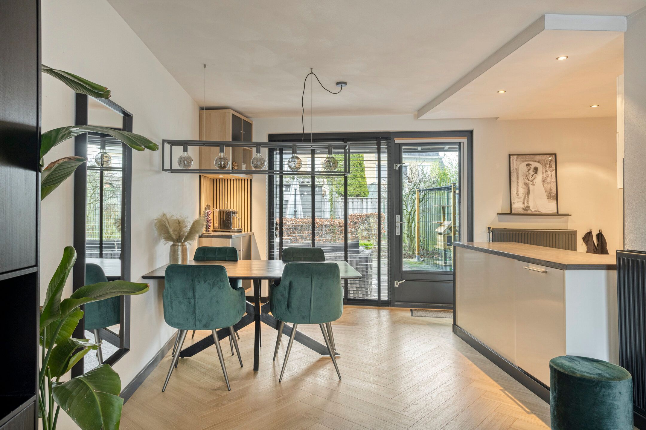 Foto 15 van Albert Camuslaan 4