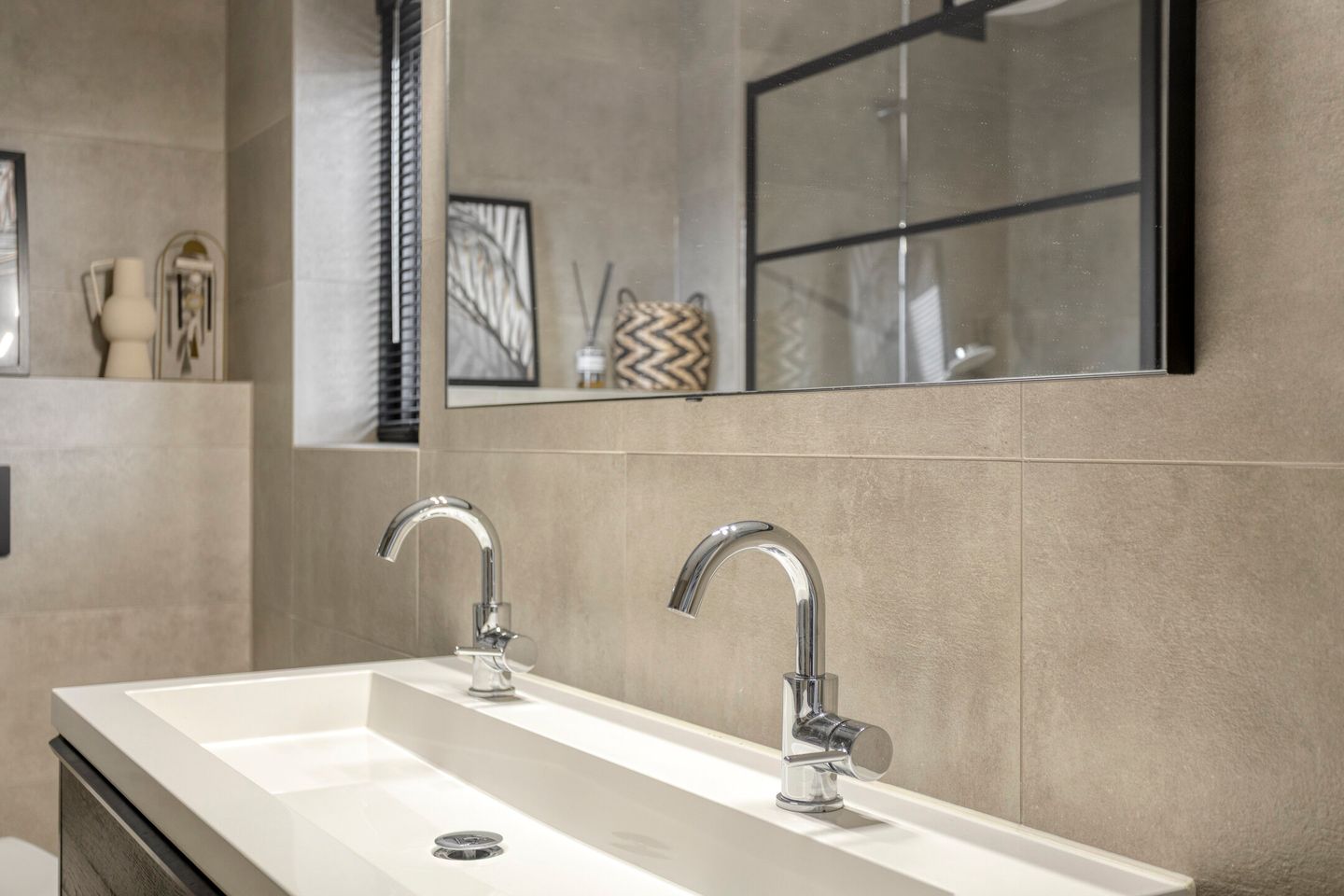 Foto 29 van Albert Camuslaan 4