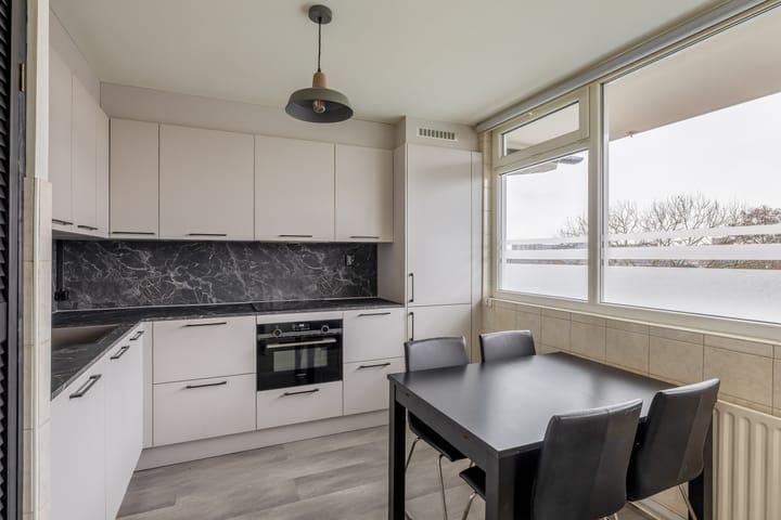 Foto 3 van Holysingel 104