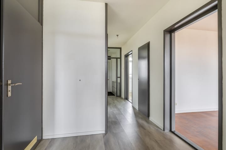 Foto 14 van Holysingel 104