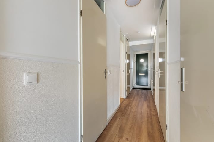 Foto 13 van Willem Barentszweg 9-A