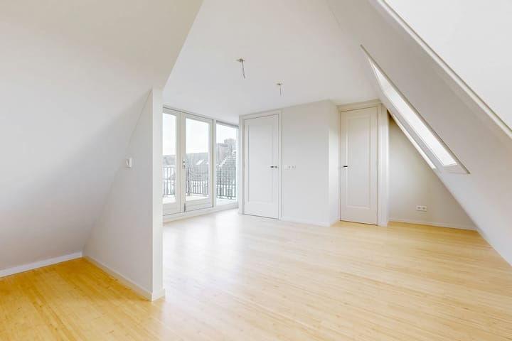 Foto 13 van Warmondstraat 89-4