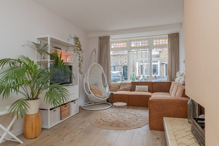 Photo 10 of Van Kinsbergenstraat 29