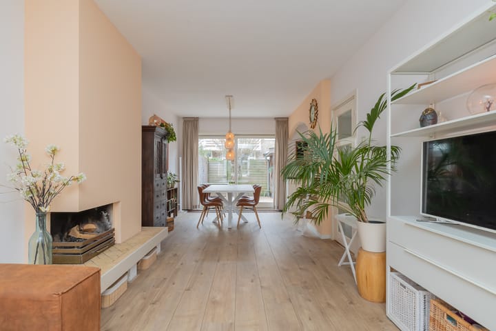 Photo 11 of Van Kinsbergenstraat 29