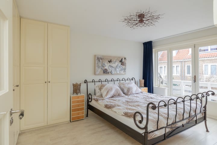 Photo 19 of Van Kinsbergenstraat 29