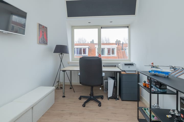 Photo 30 of Van Kinsbergenstraat 29