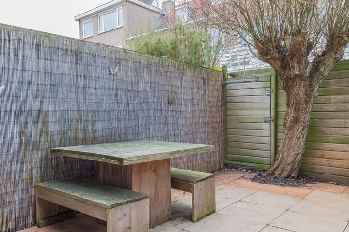 Photo 34 of Van Kinsbergenstraat 29