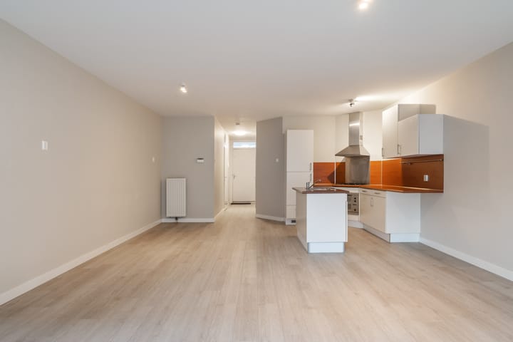 Foto 11 van Emmastraat 44