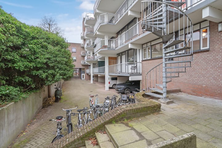 Foto 27 van Emmastraat 44