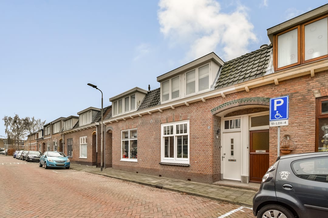 Photo 2 of Floris Schoutenstraat 26