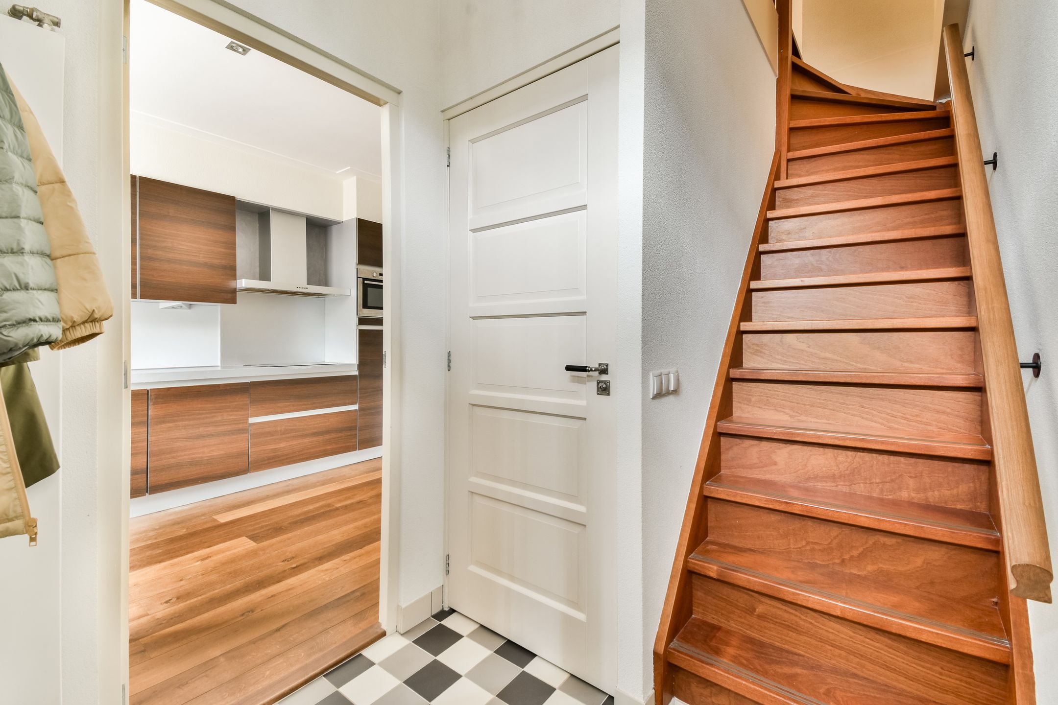 Photo 15 of Floris Schoutenstraat 26