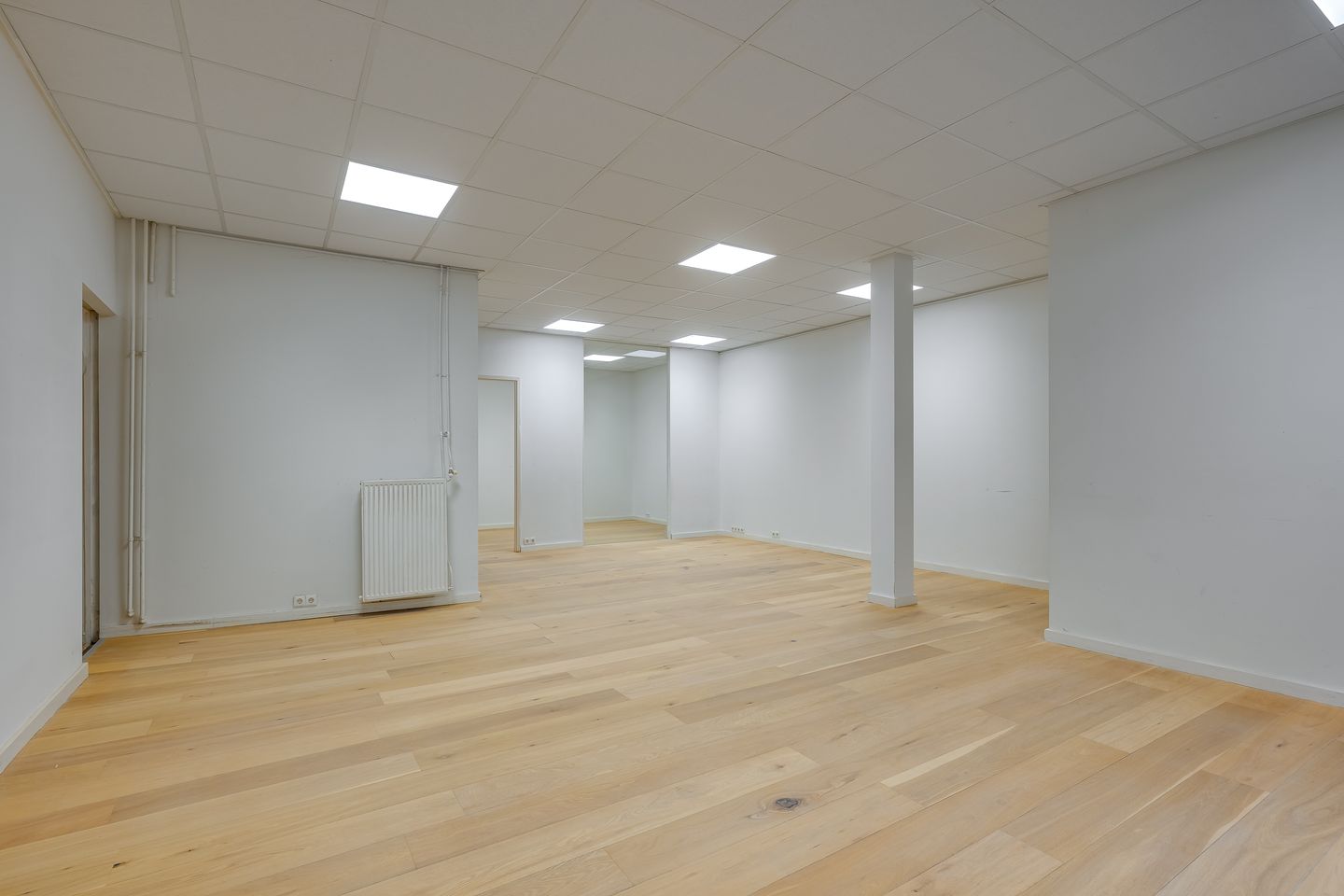 Bekijk foto 2 van Hartogstraat 11