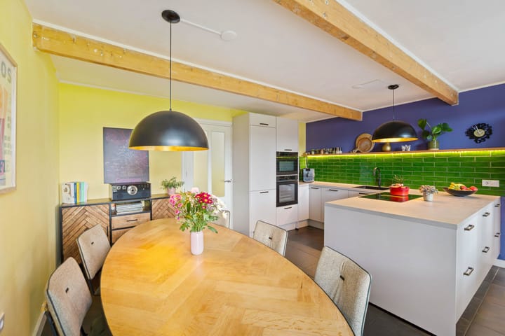 Photo 3 of Uiterburen 6