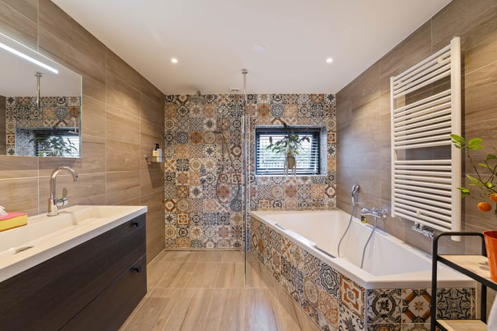 Photo 4 of Uiterburen 6