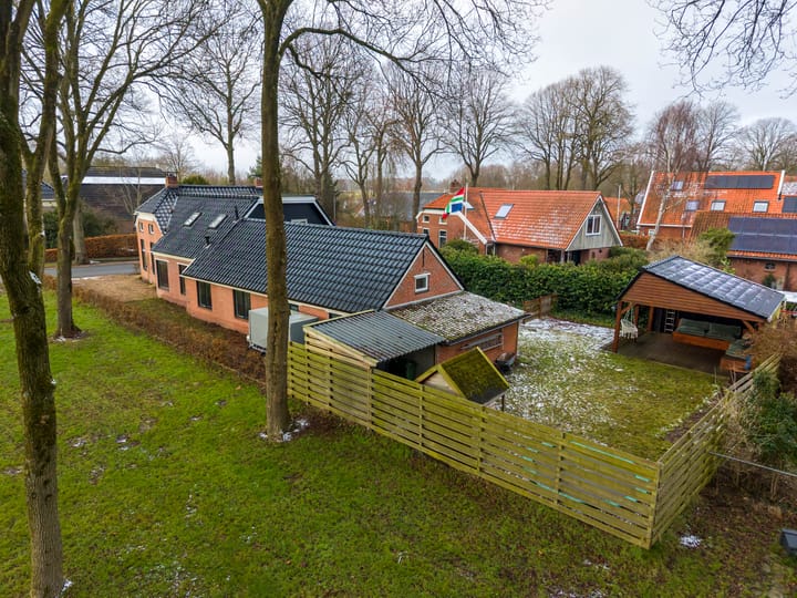 Photo 5 of Uiterburen 6